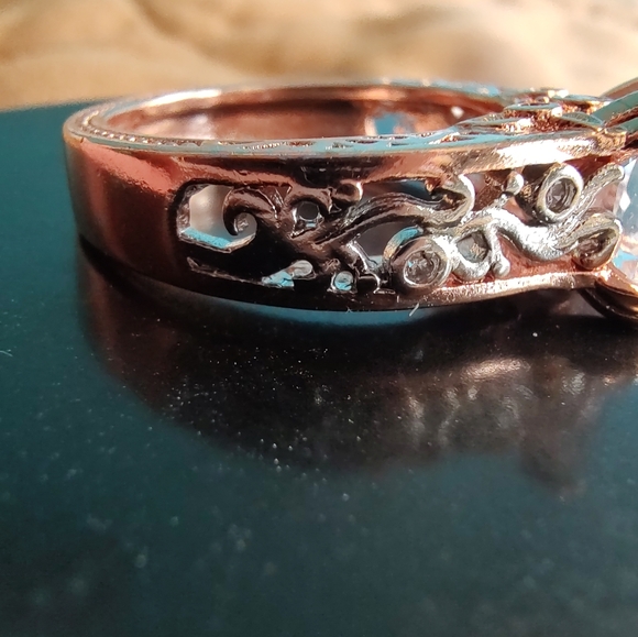 CZ ring. Rose gold and silver toned filigree. Size 8 - Picture 9 of 13